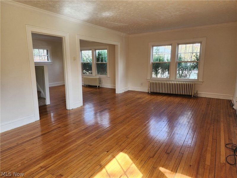 2060 Rossmoor Road, Cleveland Heights, OH 44118 Photo 3