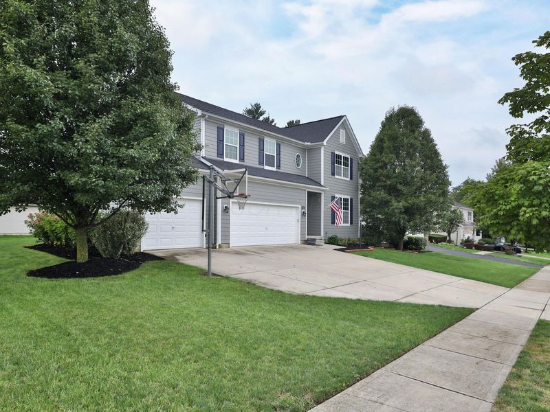 305 Lillian Drive, Pickerington, OH 43147 Photo 4