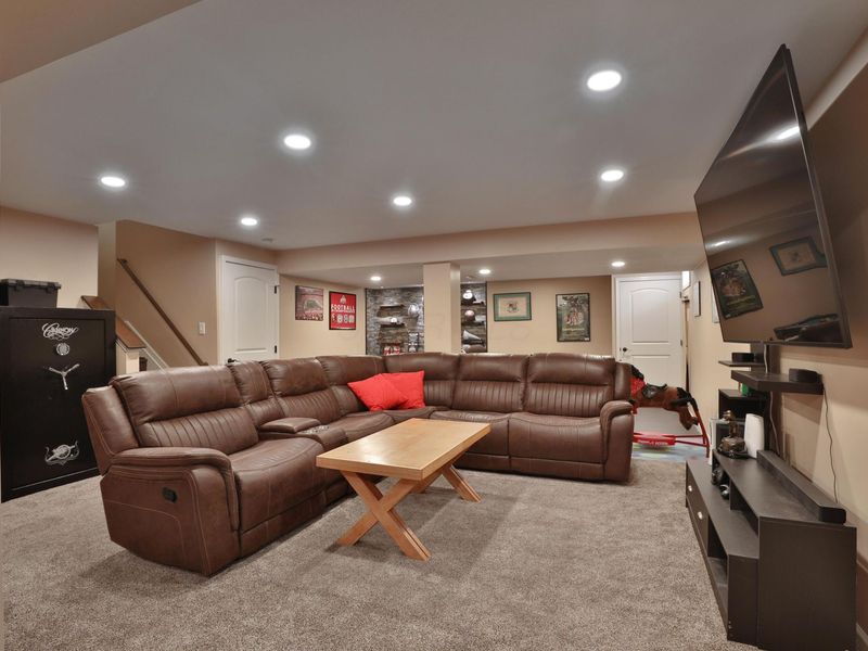 305 Lillian Drive, Pickerington, OH 43147 Photo 41