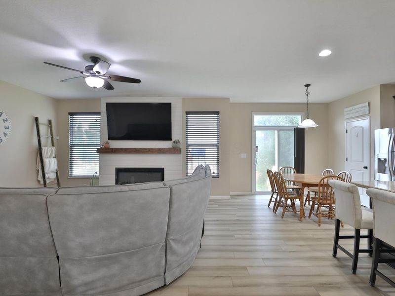 305 Lillian Drive, Pickerington, OH 43147 Photo 9