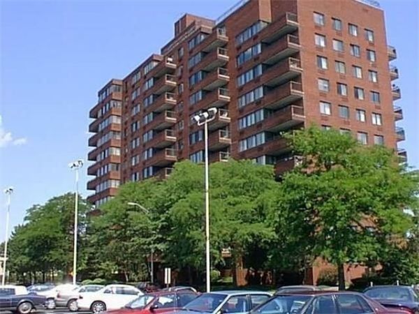 77 Adams St, Unit 407, Quincy, MA 02169