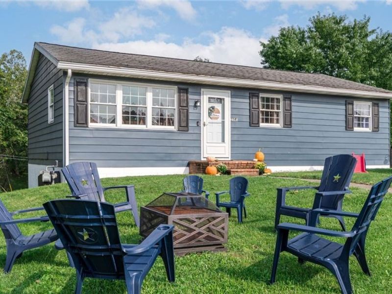 5541 Ridgewood Drive, Cambridge, OH 43725 Photo 1