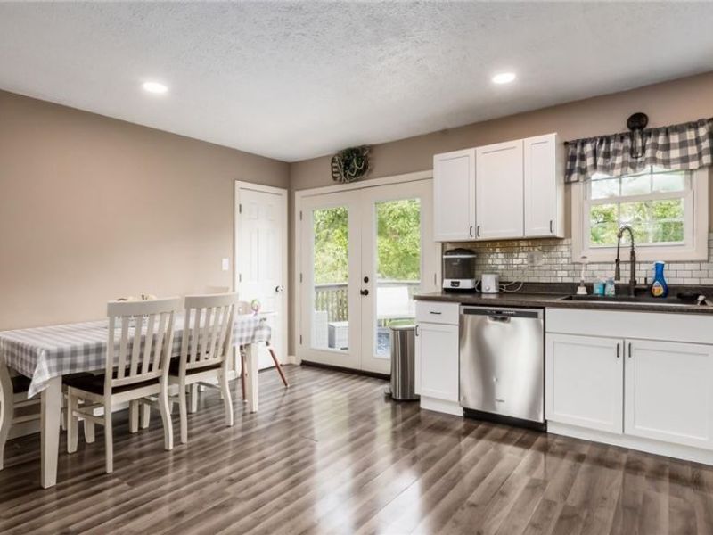 5541 Ridgewood Drive, Cambridge, OH 43725 Photo 15
