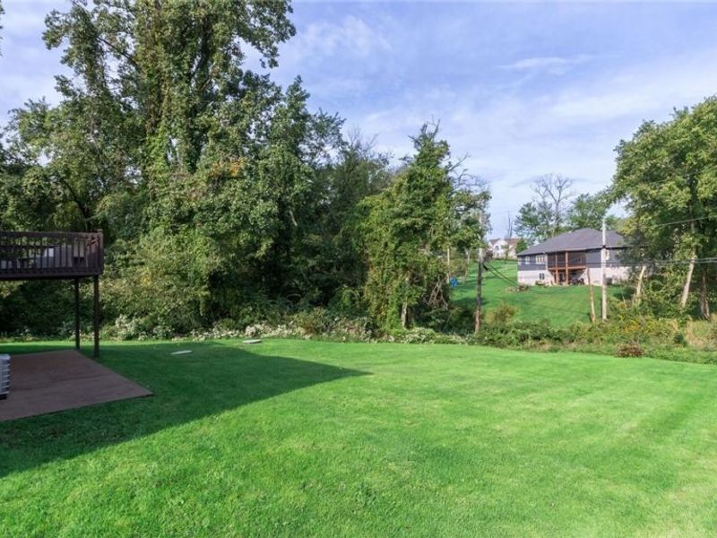 5541 Ridgewood Drive, Cambridge, OH 43725 Photo 27