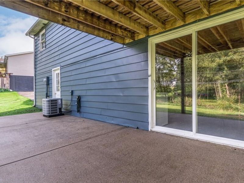 5541 Ridgewood Drive, Cambridge, OH 43725 Photo 31