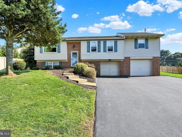 1031 STELLAR DRIVE, MOUNT JOY, PA 17552