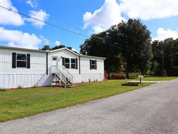 6443 FINANCE AVENUE, WEEKI WACHEE, FL 34607
