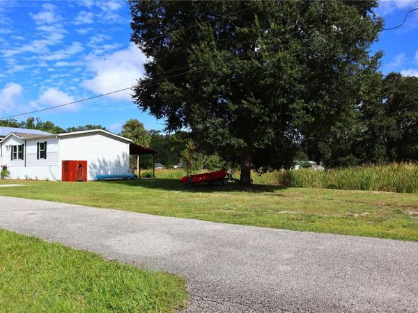 6443 FINANCE AVENUE, WEEKI WACHEE, FL 34607