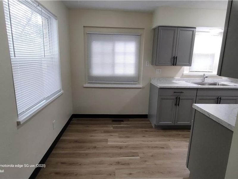 2800 Winwood Avenue, Moraine, OH 45439 Photo 9