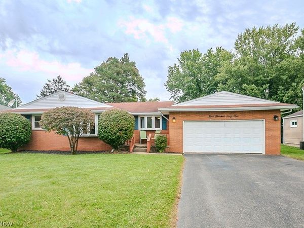 944 Larkridge Avenue , Youngstown, OH 44512