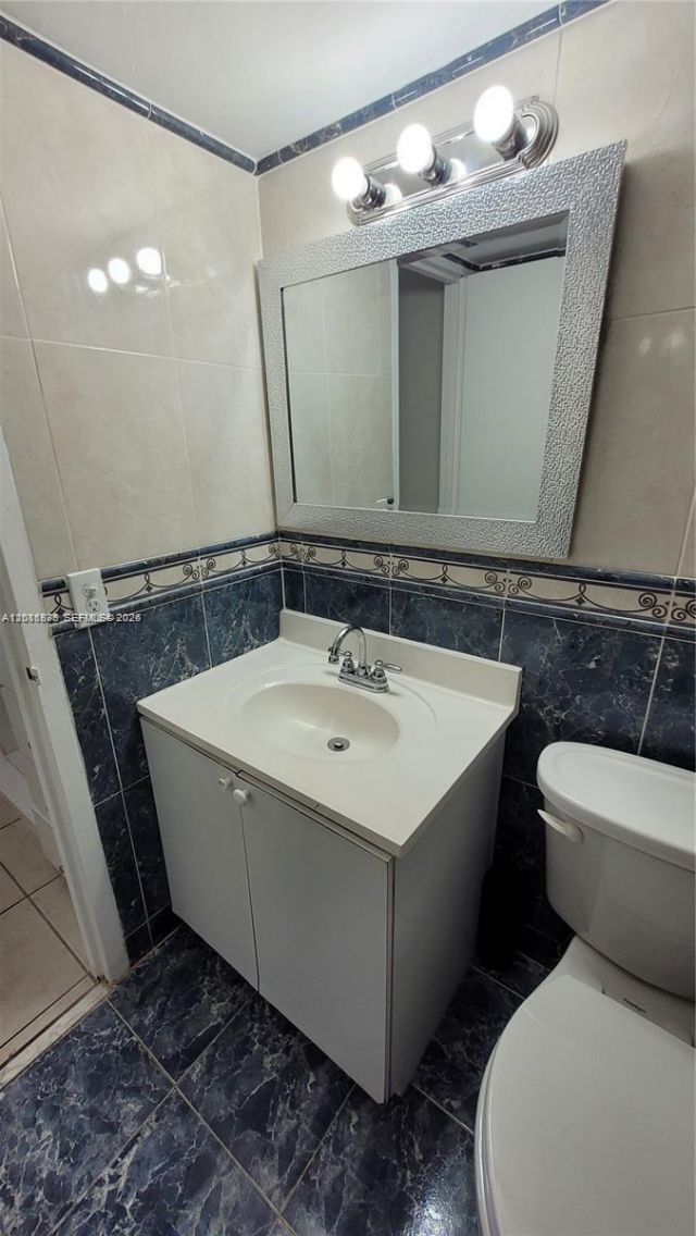 1800 Sans Souci Blvd, Unit 428, North Miami, FL 33181 Photo