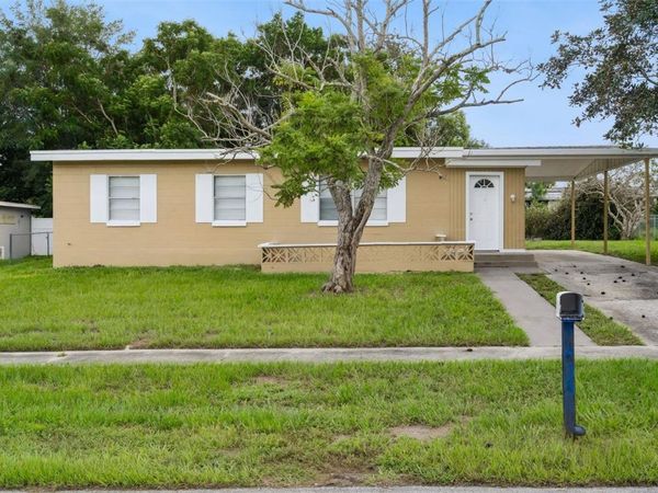 928 VIVIAN TERRACE , DELTONA, FL 32725