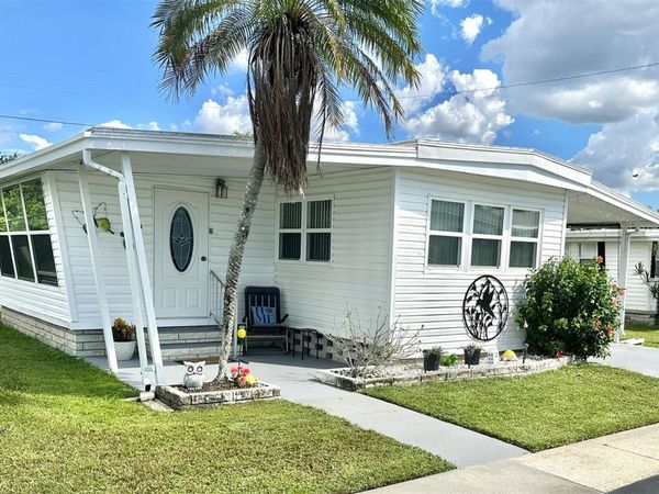 2000 E BAY DRIVE , Unit 48, LARGO, FL 33771
