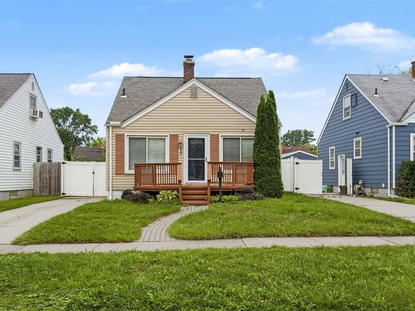 425 N Minerva Avenue , Royal Oak, Mi 48067
