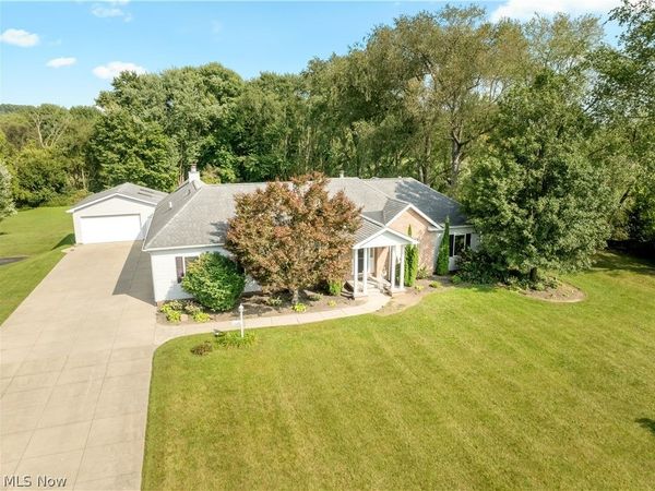 2568 Shadow Lane , Clinton, OH 44216