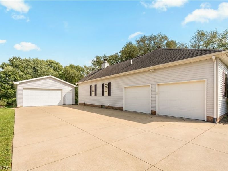 2568 Shadow Lane, Clinton, OH 44216 Photo 3