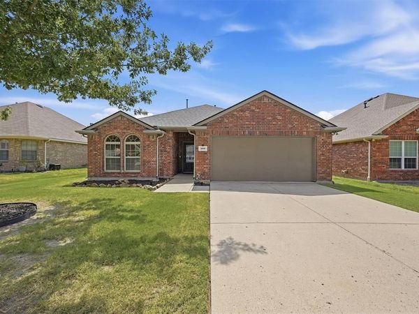 409 Bryn Mawr Lane , Van Alstyne, TX 75495
