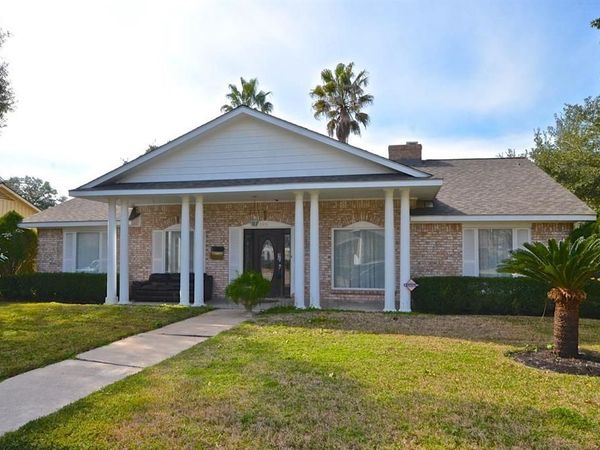 5951 Lattimer Drive , Houston, TX 77035
