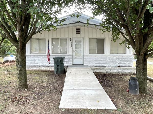 308 S Maple Street, Galena, MO 65656