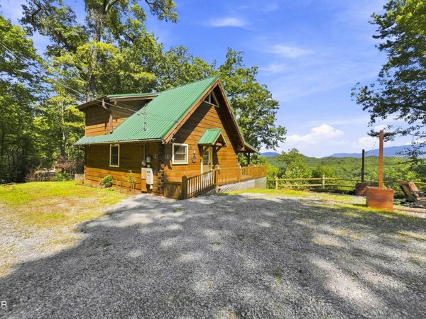 4361 Oakland Way , Unit 3, Sevierville, TN 37862