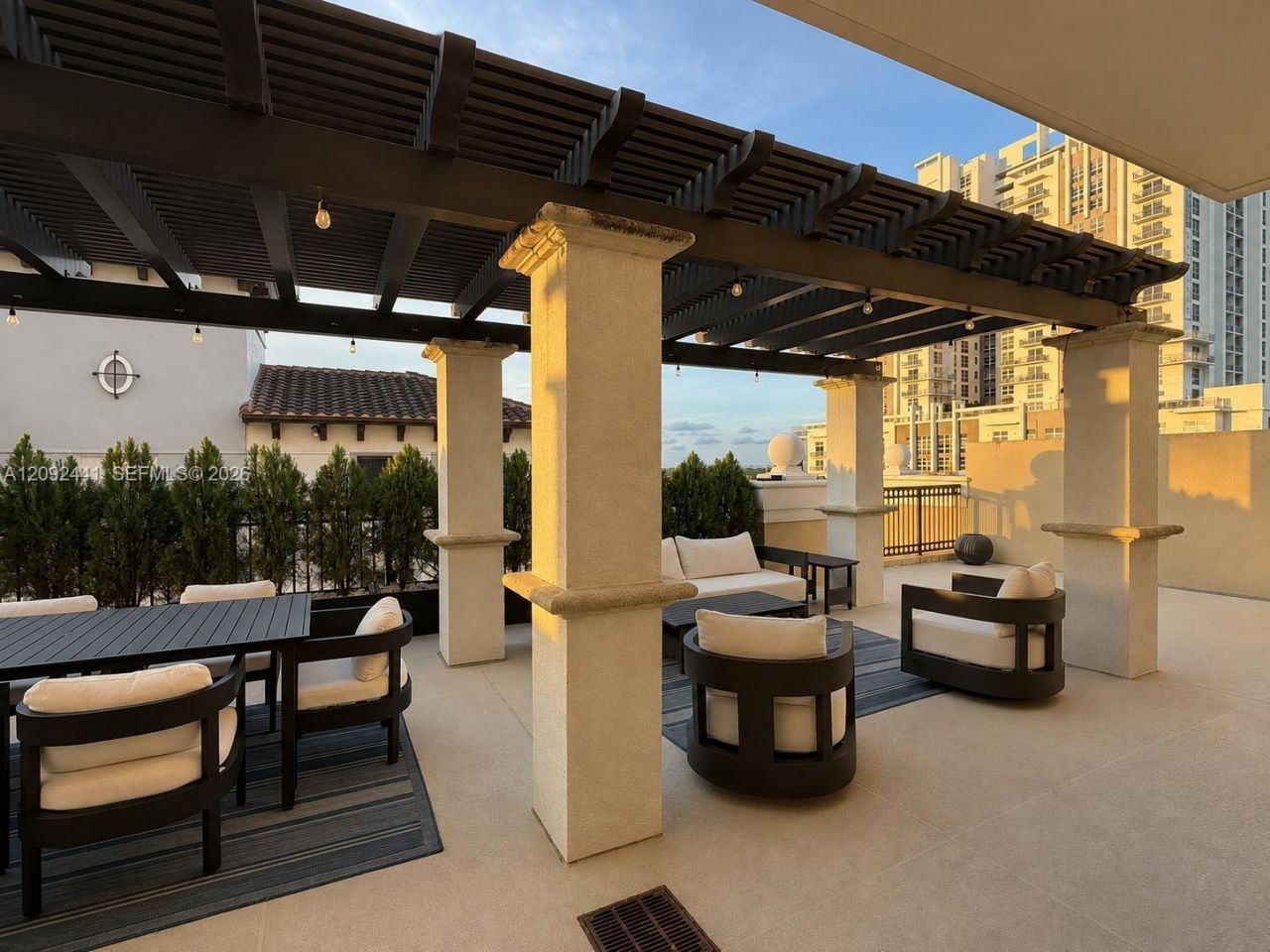 8390 SW 72nd Ave, Unit 610, Miami, FL 33143 Photo
