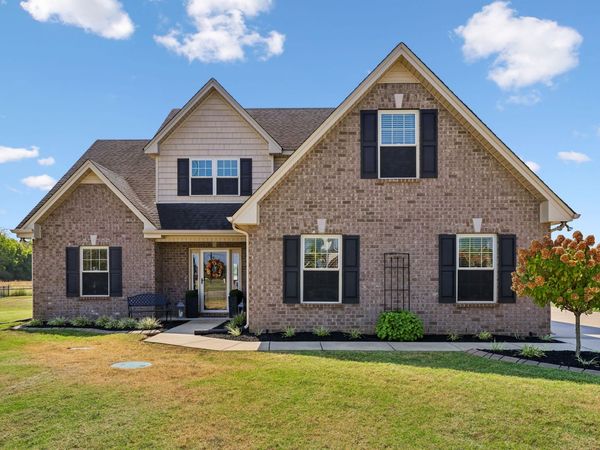 900 Nimbus Ln, Murfreesboro, TN 37127