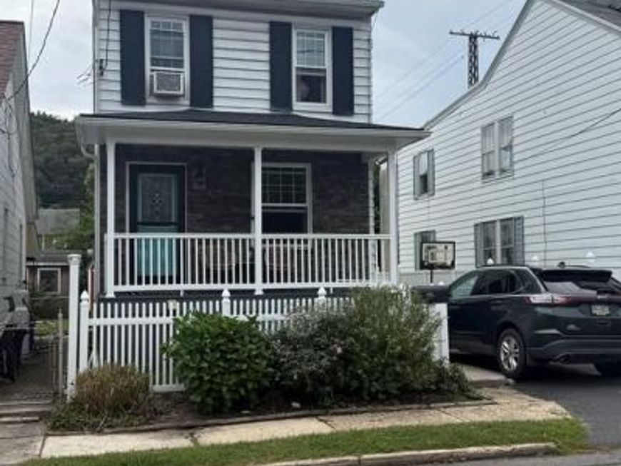 404 S Front Street, Saint Clair, PA 17970 Main Photo