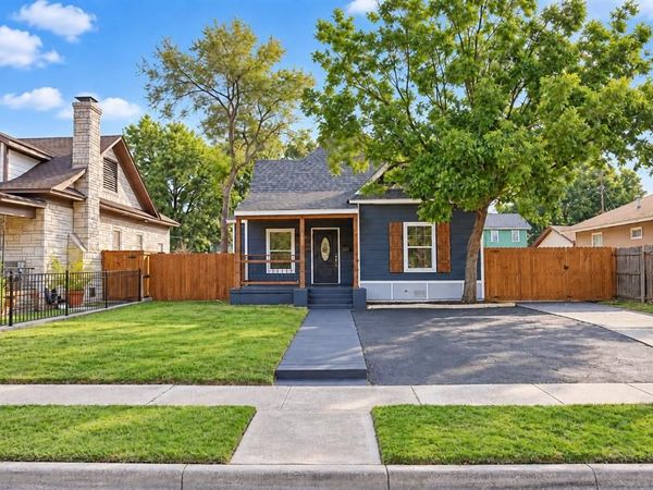 1417 Circle Park Boulevard , Fort Worth, TX 76164