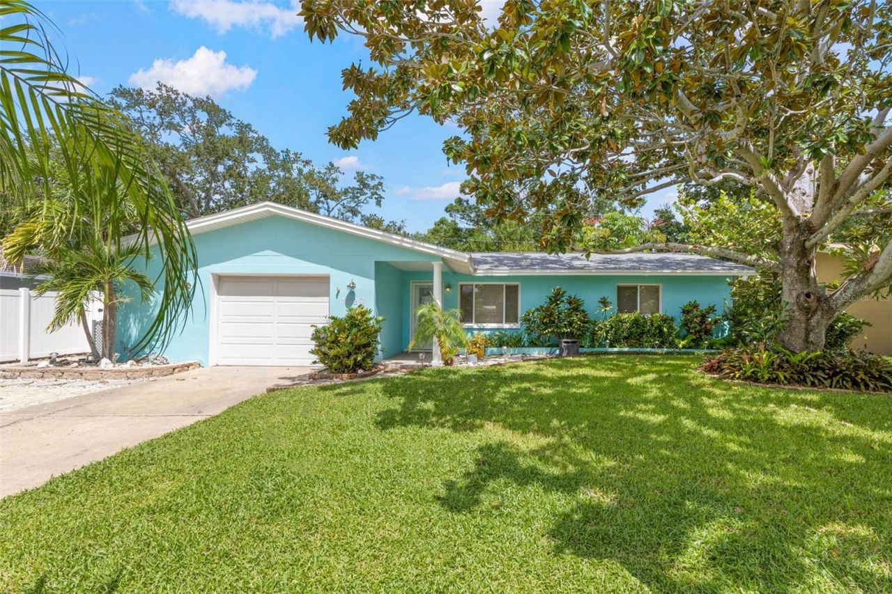 1530 Sandy Lane, Clearwater, FL 33755 Main Photo