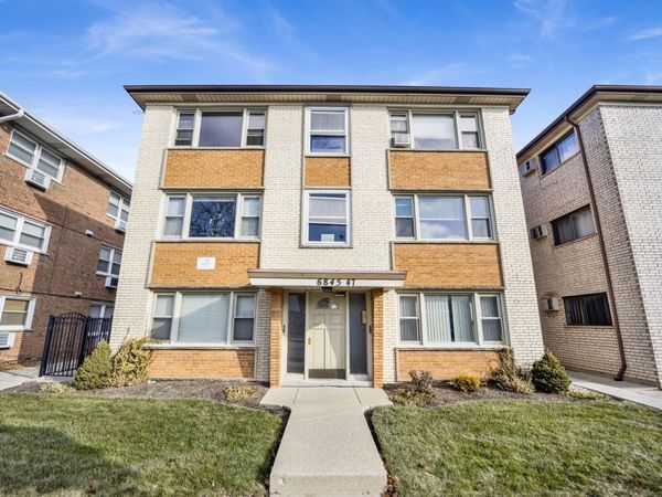 6845 N NORTHWEST Highway , Unit 6845-1W, Chicago, IL 60631