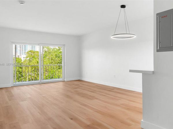 2929 Point East Dr , Unit A303, Aventura, FL 33160
