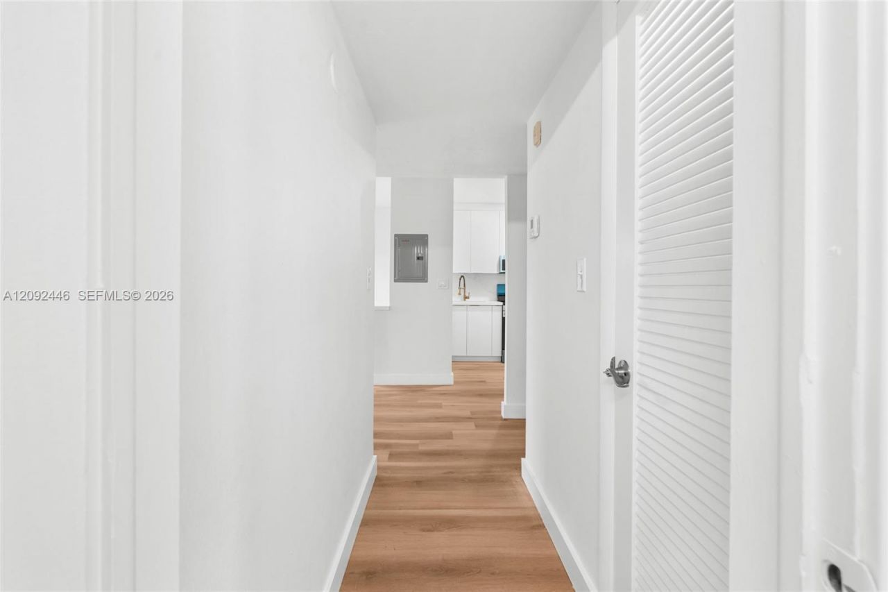 2929 Point East Dr , Unit A303, Aventura, FL 33160 Photo