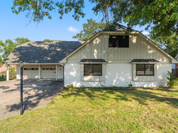 1208 SE Swan Drive, Bartlesville, OK 74006