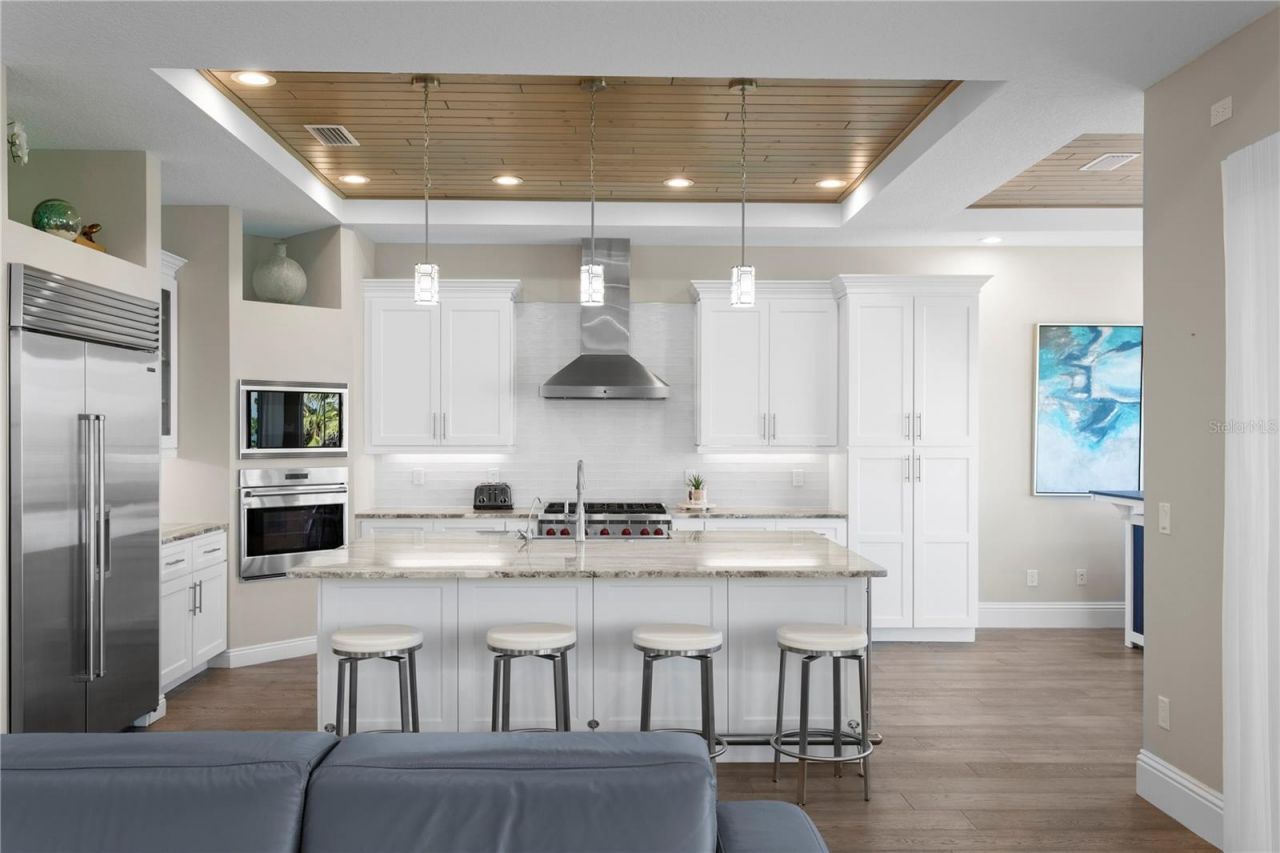 17814 Lee Avenue, Redington Shores, FL 33708 Photo
