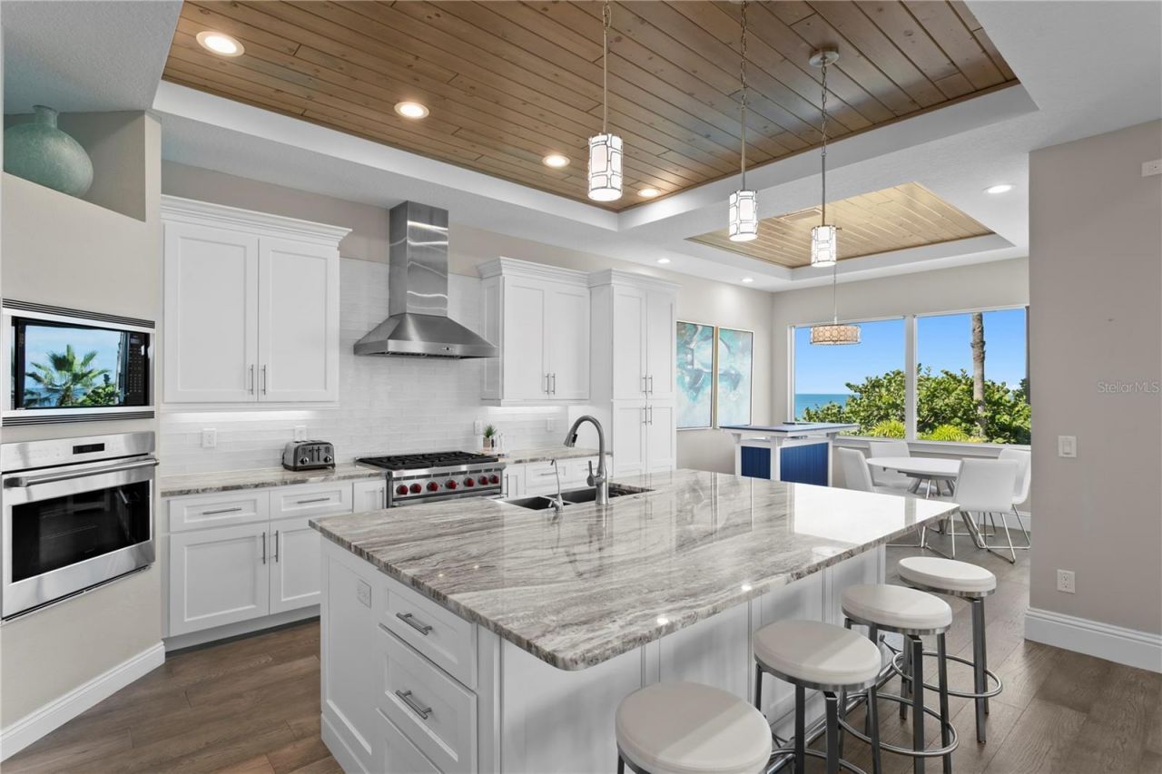 17814 Lee Avenue, Redington Shores, FL 33708 Photo