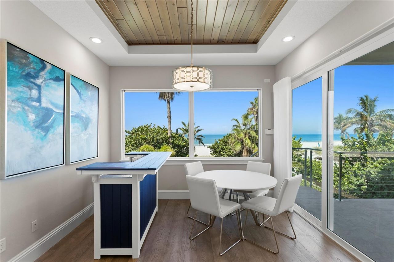 17814 Lee Avenue, Redington Shores, FL 33708 Photo