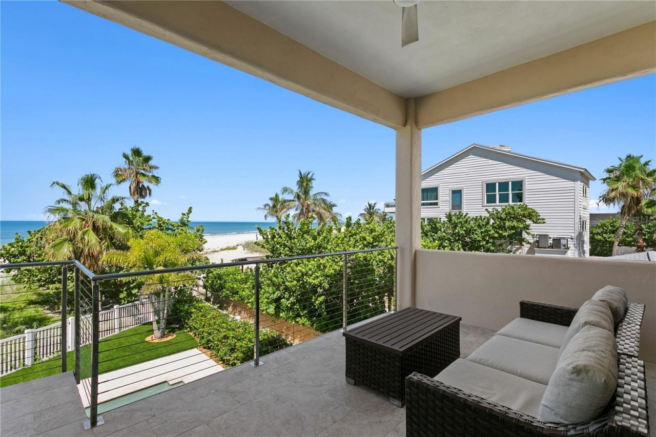 17814 Lee Avenue, Redington Shores, FL 33708 Photo