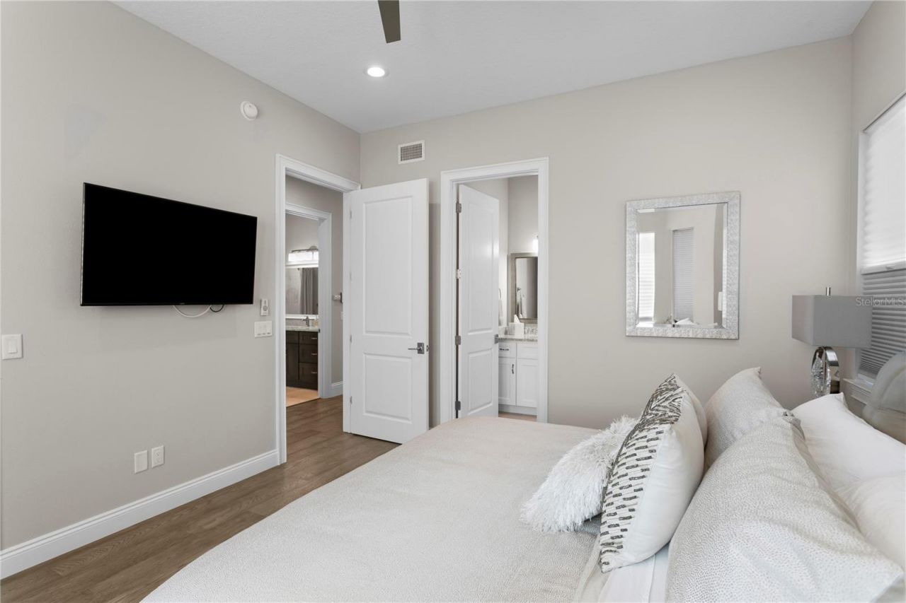 17814 Lee Avenue, Redington Shores, FL 33708 Photo