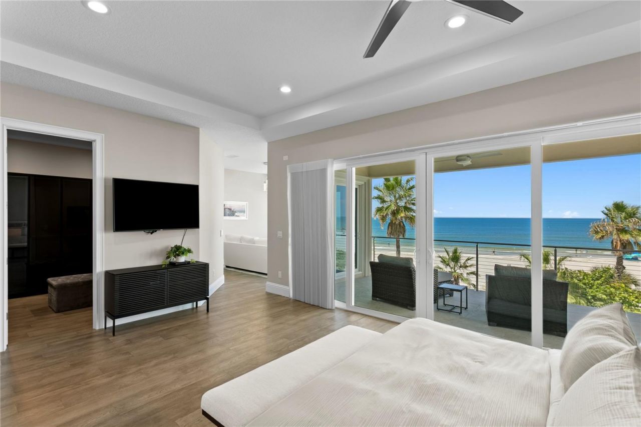 17814 Lee Avenue, Redington Shores, FL 33708 Photo