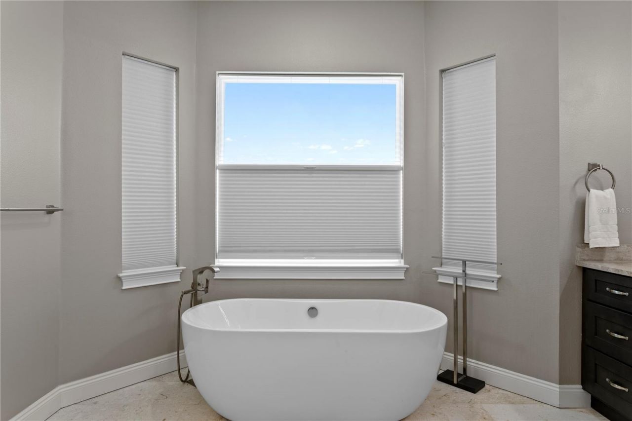 17814 Lee Avenue, Redington Shores, FL 33708 Photo