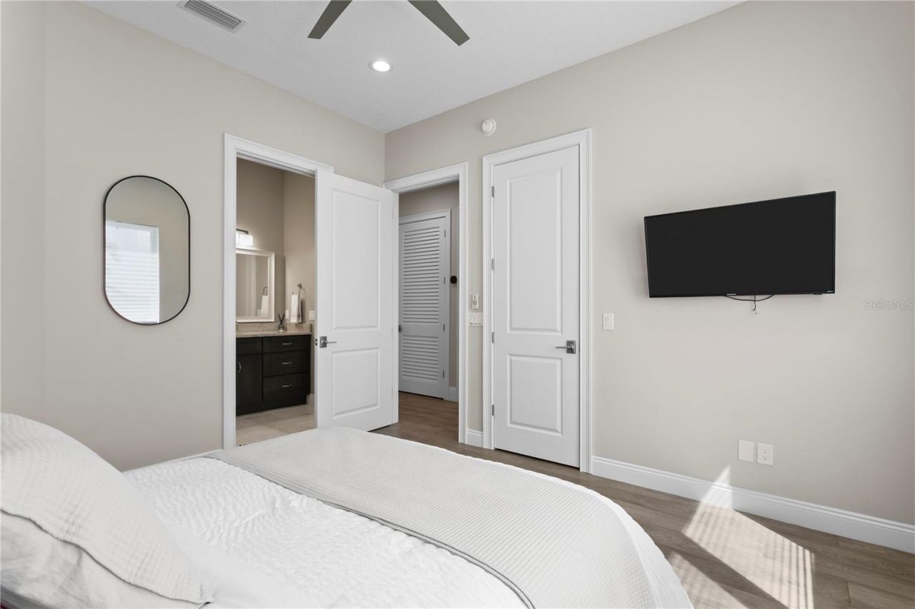 17814 Lee Avenue, Redington Shores, FL 33708 Photo