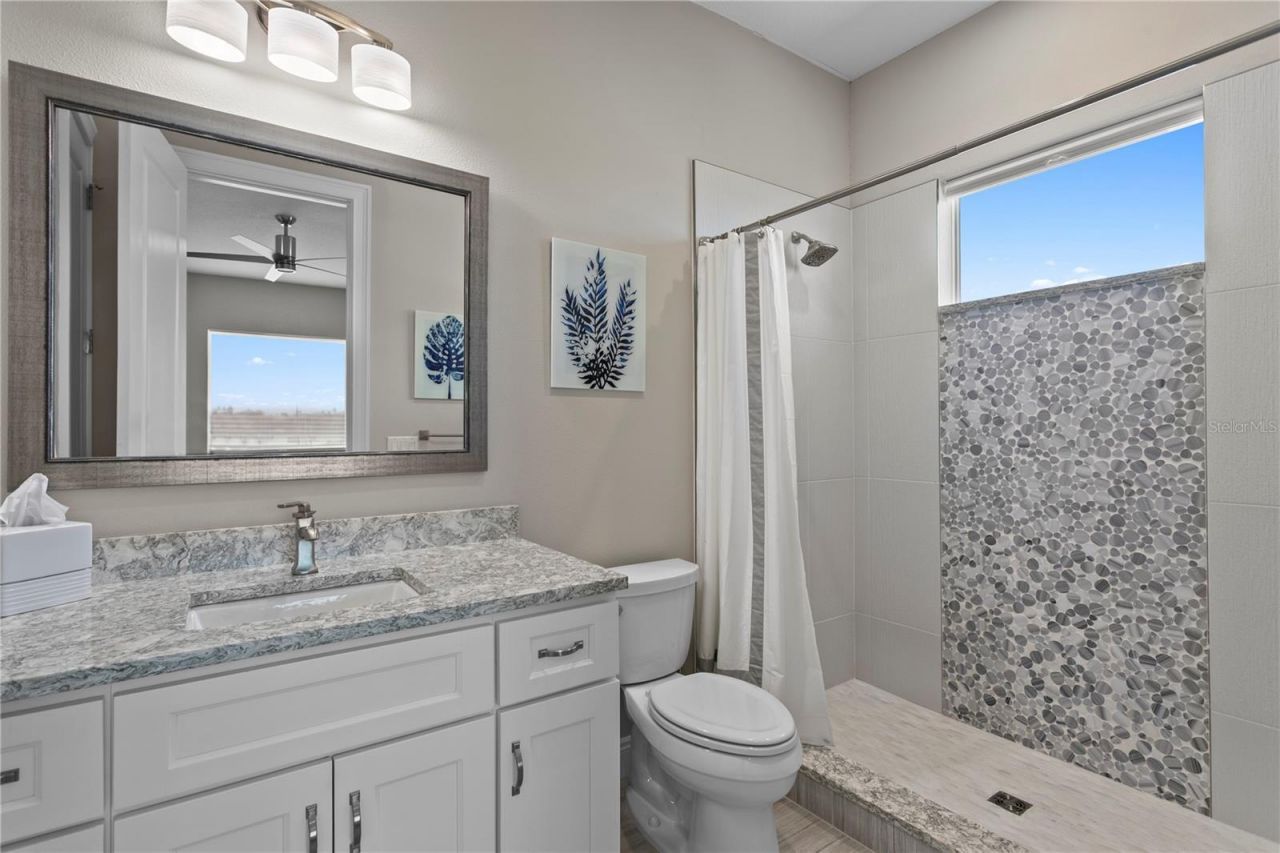 17814 Lee Avenue, Redington Shores, FL 33708 Photo