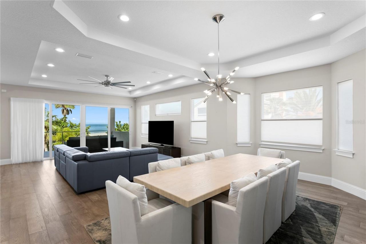 17814 Lee Avenue, Redington Shores, FL 33708 Photo