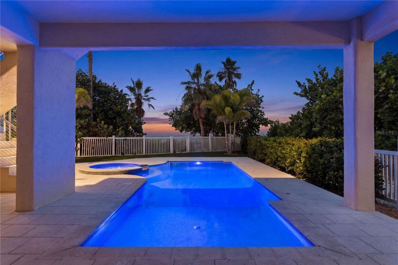 17814 Lee Avenue, Redington Shores, FL 33708 Photo