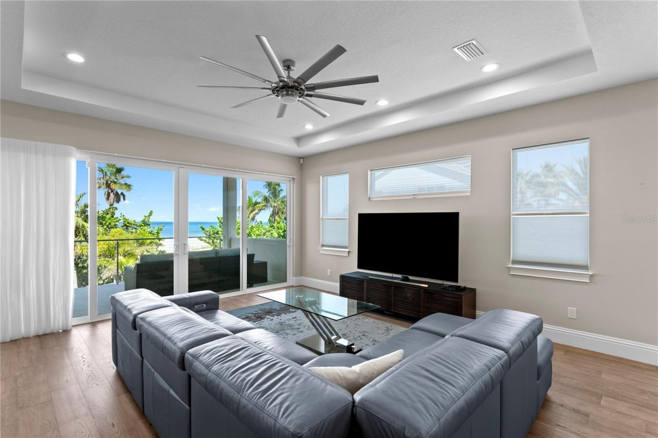 17814 Lee Avenue, Redington Shores, FL 33708 Photo