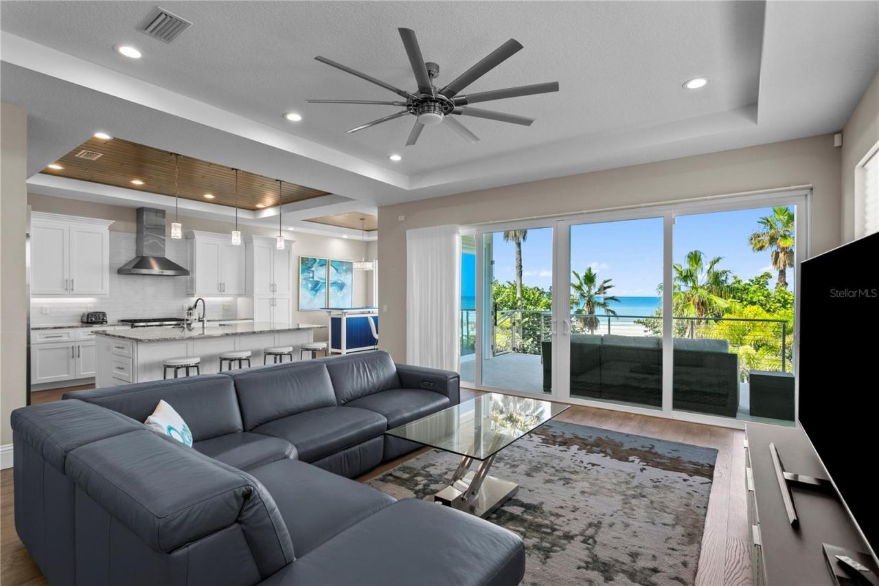17814 Lee Avenue, Redington Shores, FL 33708 Photo