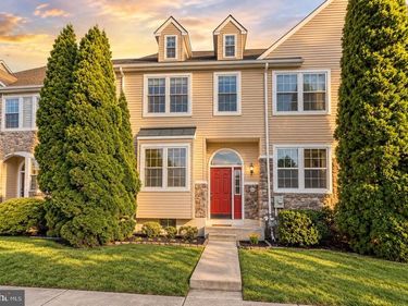 102 POPLAR COURT, COLLEGEVILLE, PA 19426
