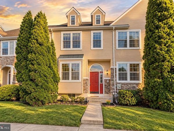 102 POPLAR COURT , COLLEGEVILLE, PA 19426