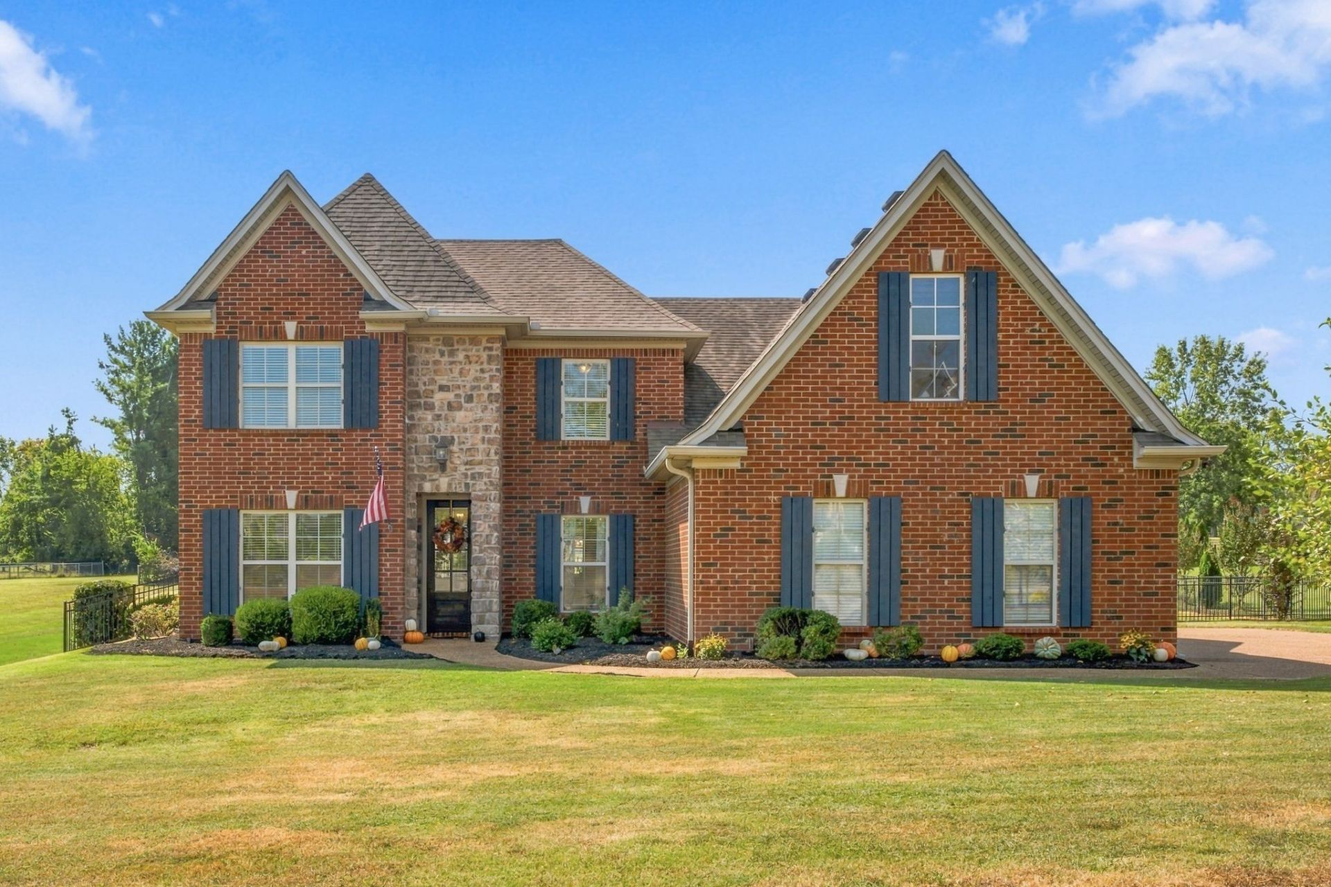 1009 Dillon Ln, Gallatin, TN 37066 Main Photo