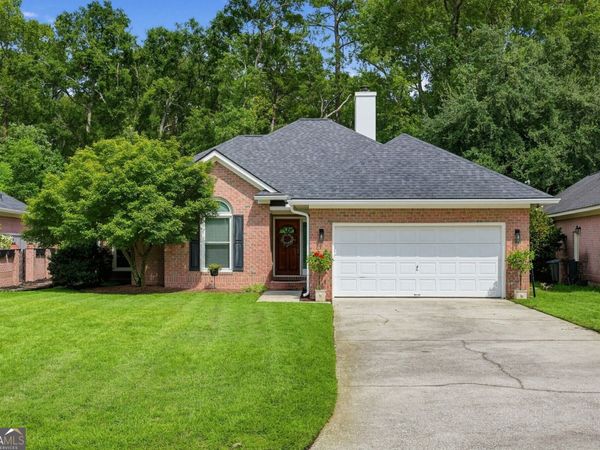 12 Oak Park Place, Savannah, GA 31405